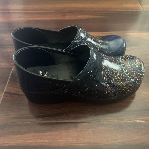 Dansko Professional Black Multi-Colored Paint Splatter Clogs Size 40/9.5 US - Picture 3 of 9